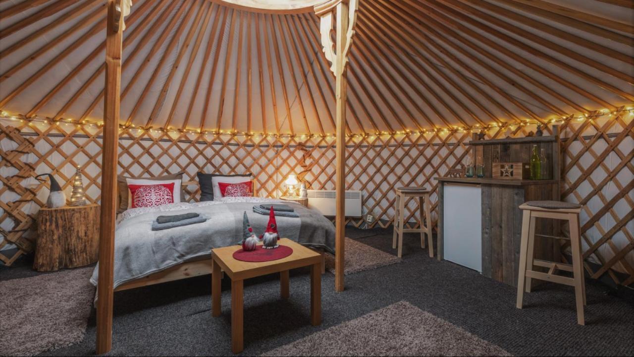 Hotel Yurt District Rovaniemi Exterior foto